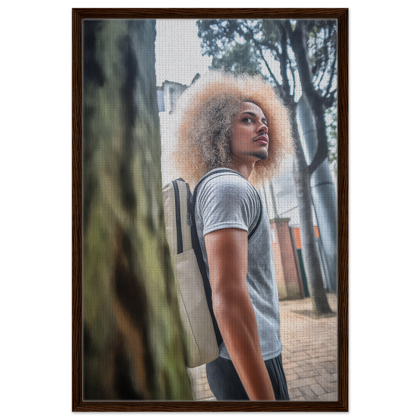 Person with curly blonde hair in gray t-shirt showcasing Urban Adventurous Gaze style