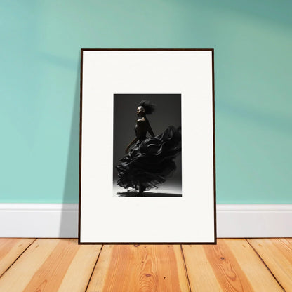 Framed black and white photograph of a flamenco dancer in dramatic pose.