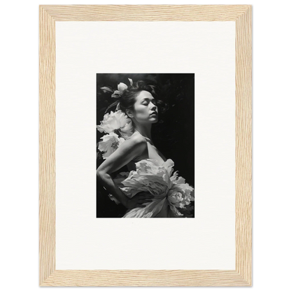 Black and white canvas print of a woman dreaming nuit, perfect for room decoration